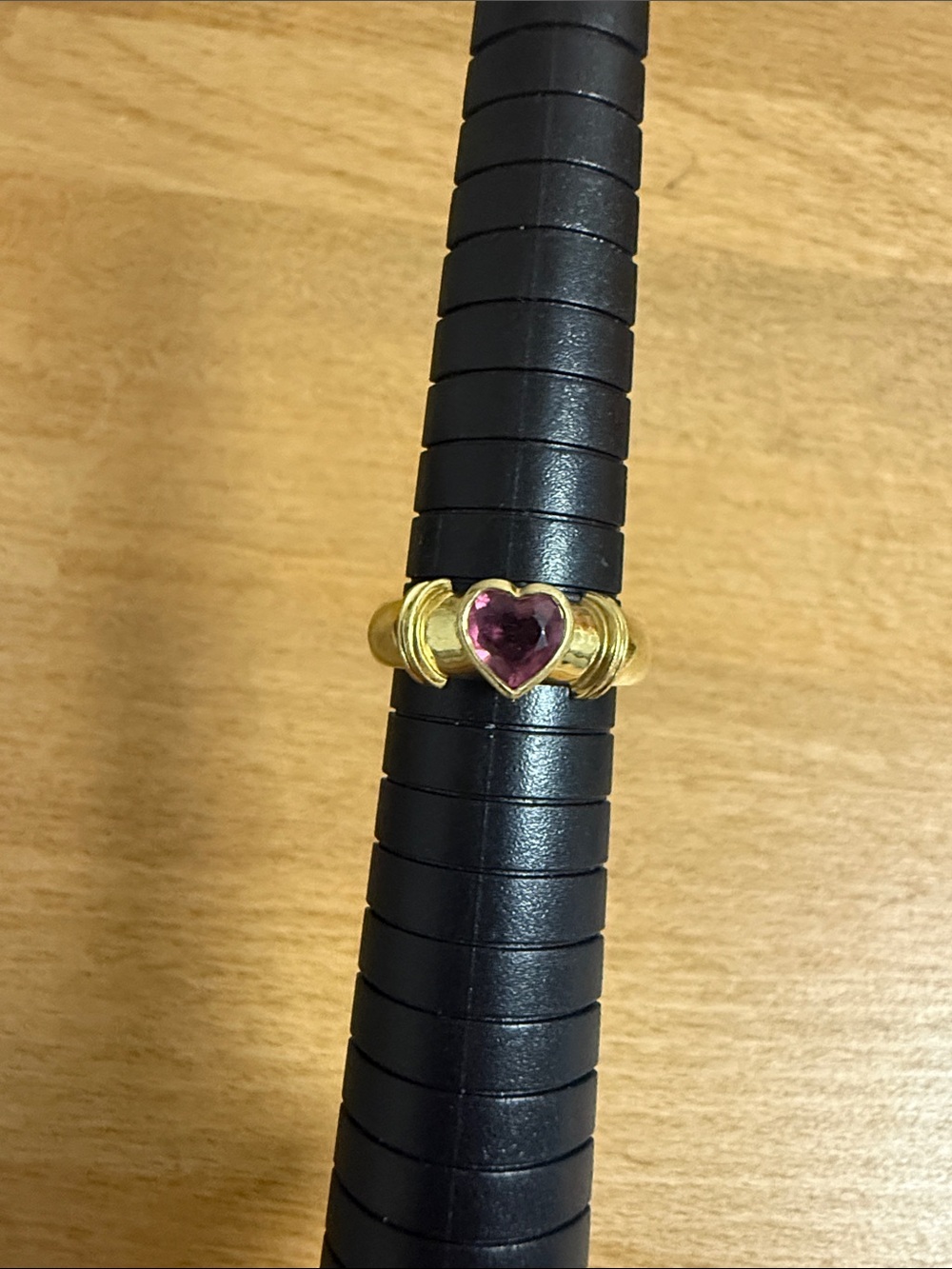 750 gold ring 4g signet with heart stone pink tourmaline vintage
